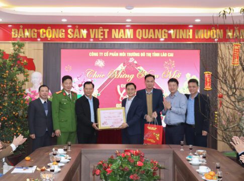 Phó Chủ tịch Thường trực UBND tỉnh Hoàng Quốc Khánh thăm, chúc Tết Công ty Cổ phần Môi trường Đô thị tỉnh Lào Cai